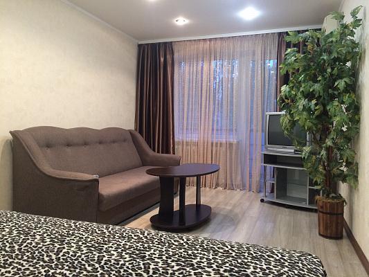 проспект металлургов 9 Apartment Kryvyi Rih
